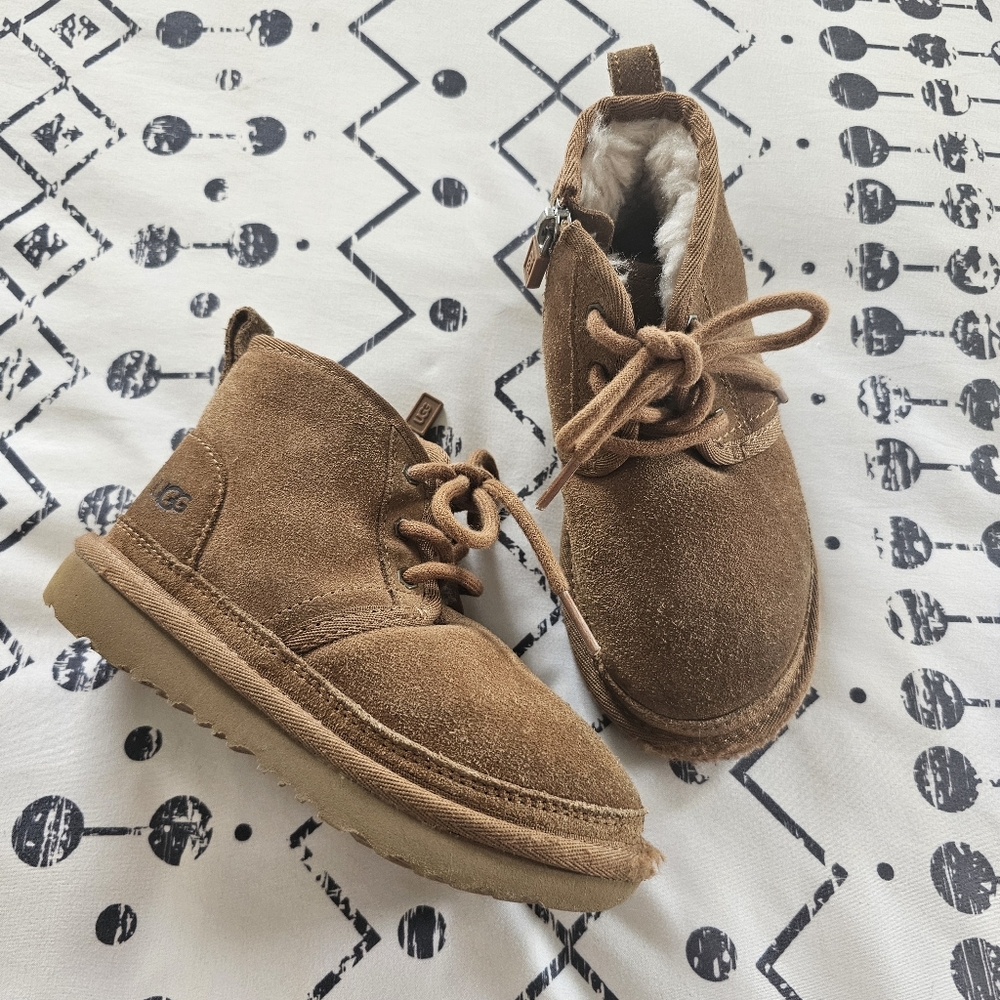 UGG Kids Neumel II Suede Boots In Chestnut, Size 11